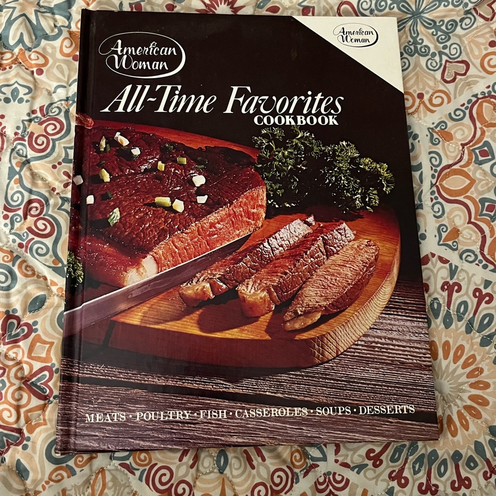 Vintage 1970s American Woman All-Time Favorites Cookbook
